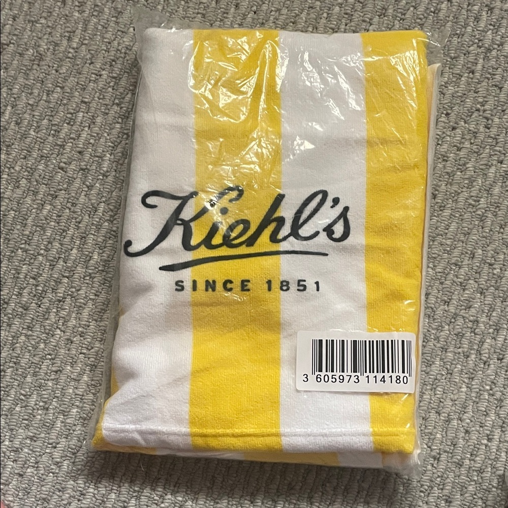 Kiehl's Bold Yellow and White Towel